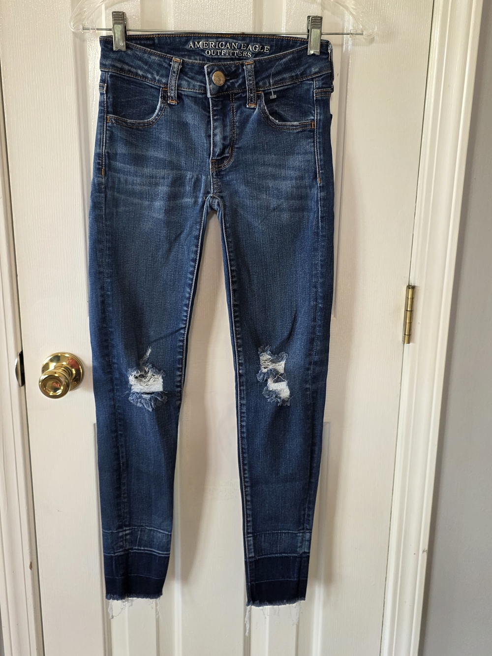 American Eagle Outfitters Medium Blue Ripped Skinny Jeans